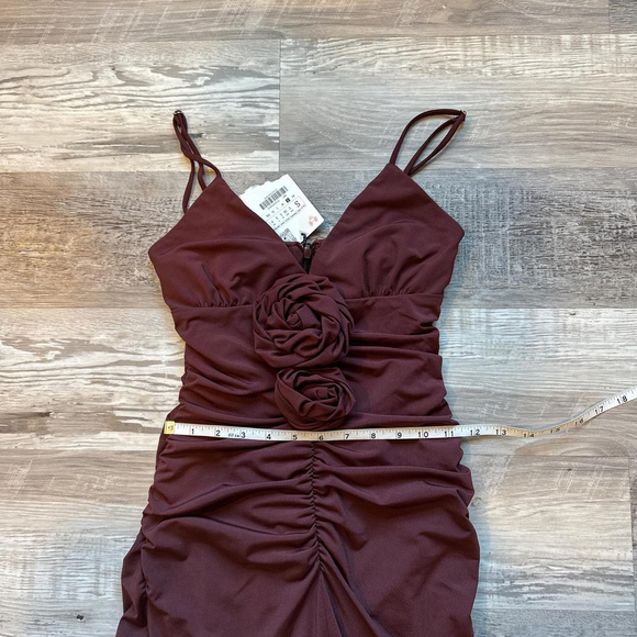 ZARA TEXTURED FLORAL SUMMER MIDI DRESS - BRAND NEW WITH TAG - SIZE S - Picture 4 of 7